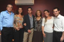 Foto de Gustavo Albanesi e proprietário do Buddha Spa Anália Franco