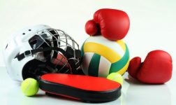 luva de boxe e bola de volei