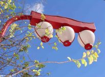 poste de luz no bairro oriental de são paulo