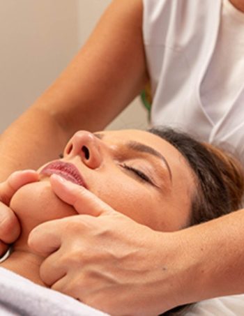 Massagem Shiatsu Facial